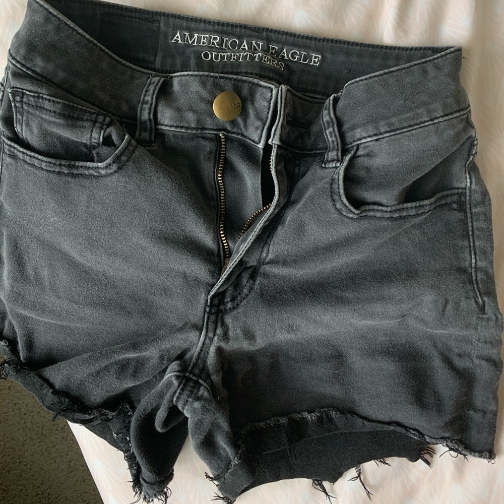 GRAY AMERICAN EAGLE SHORTS